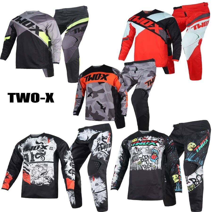 Nuovo set di abbigliamento da  - Motorcycle Gear Kids recensione e prezzo